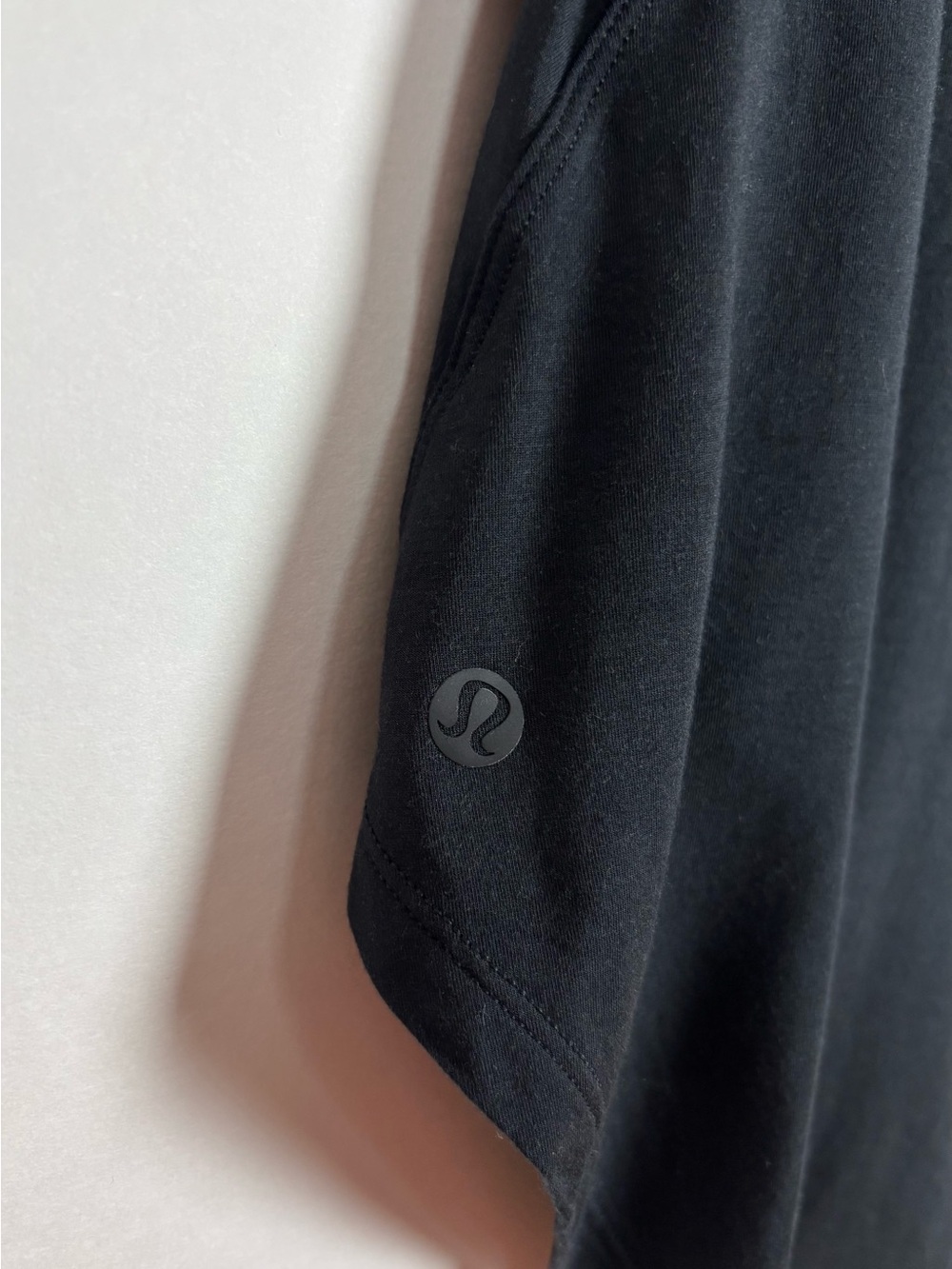 Lululemon Up for Down Time Short
Sleeve Top Black Size 6 - Picture 6 of 7